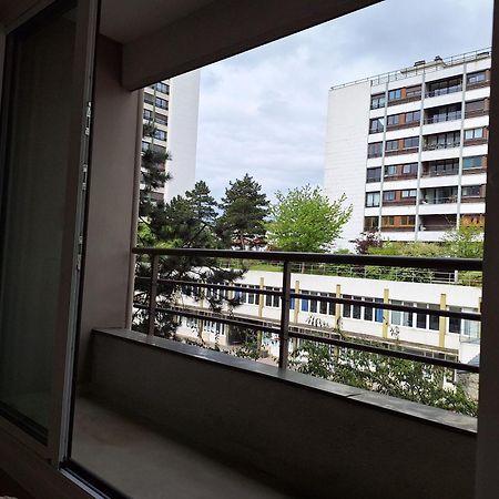 Chic Parisian Studio Retreat Bright Spacious And Secure Parking Exterior foto