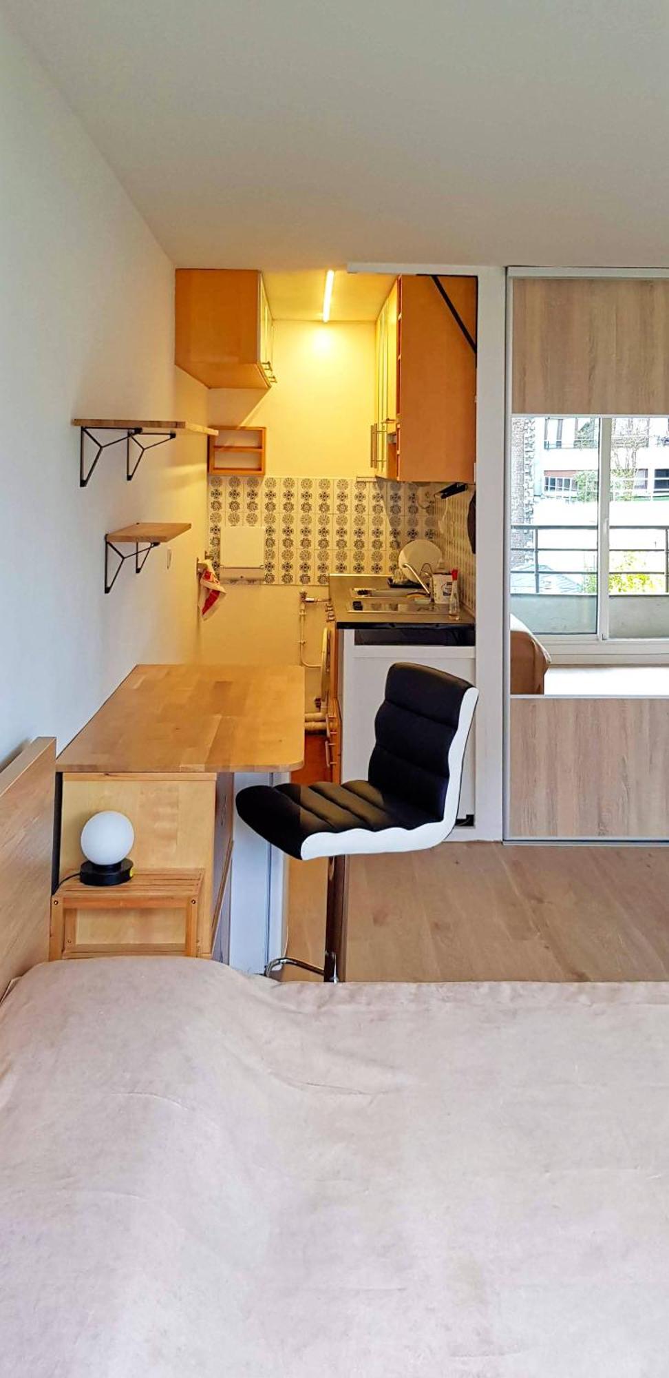Chic Parisian Studio Retreat Bright Spacious And Secure Parking Exterior foto