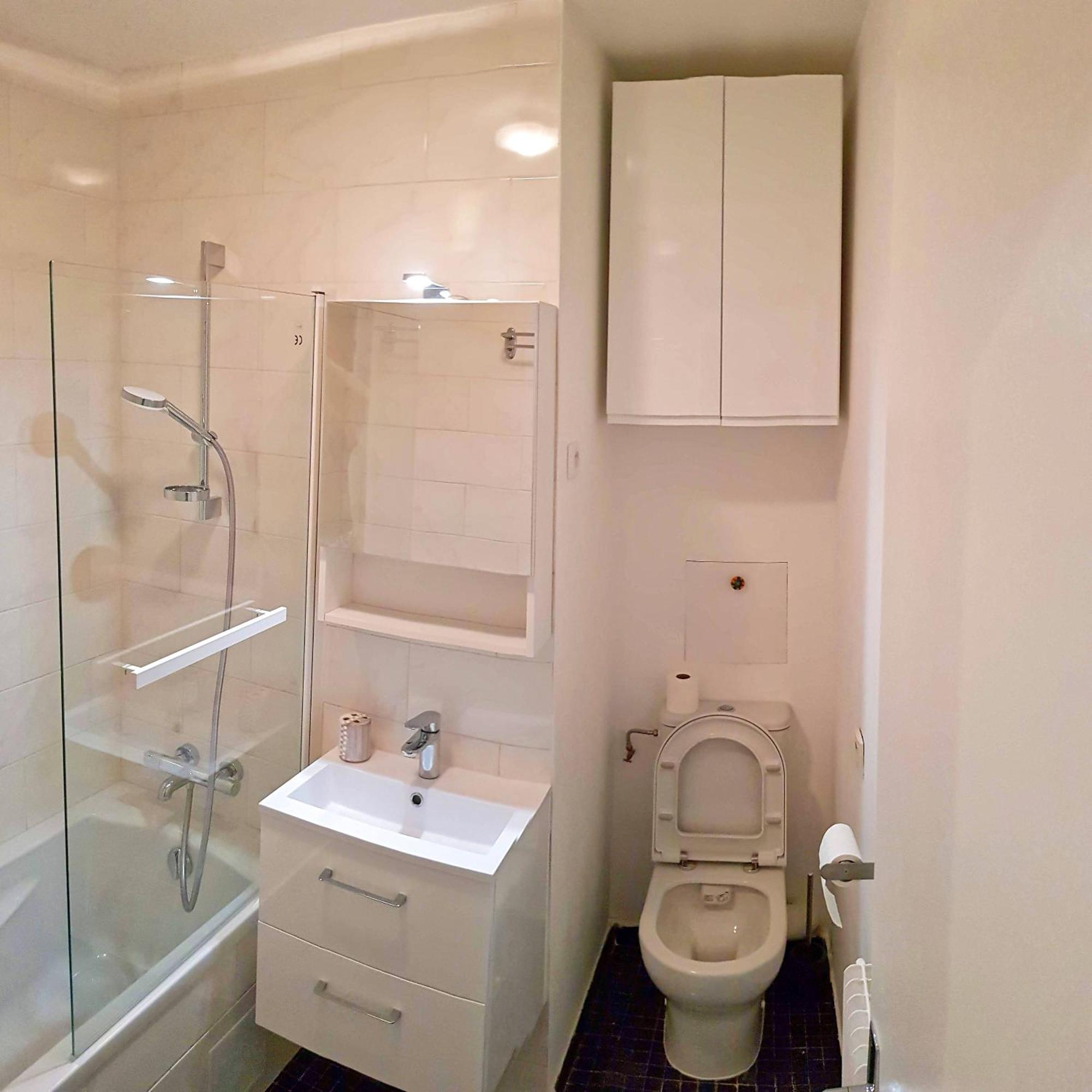Chic Parisian Studio Retreat Bright Spacious And Secure Parking Exterior foto